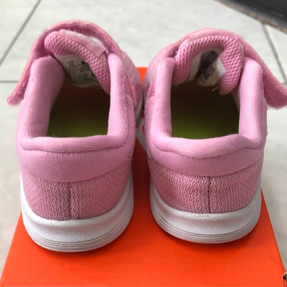 Nike Revolution Kids - Picture 4 of 7